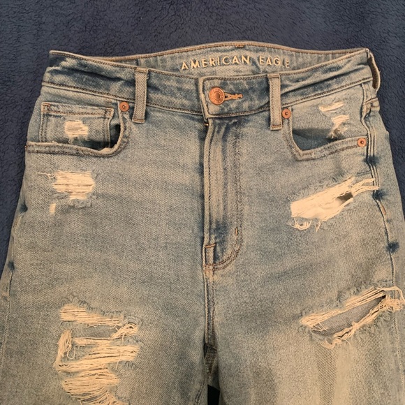 American Eagle Jeans. Ripped, distressed jeans in back and front. Regular. - Picture 2 of 6